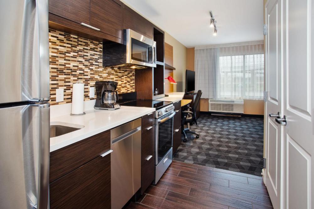 1 Bedroom Suite, 1 Queen, Sofa bed interior